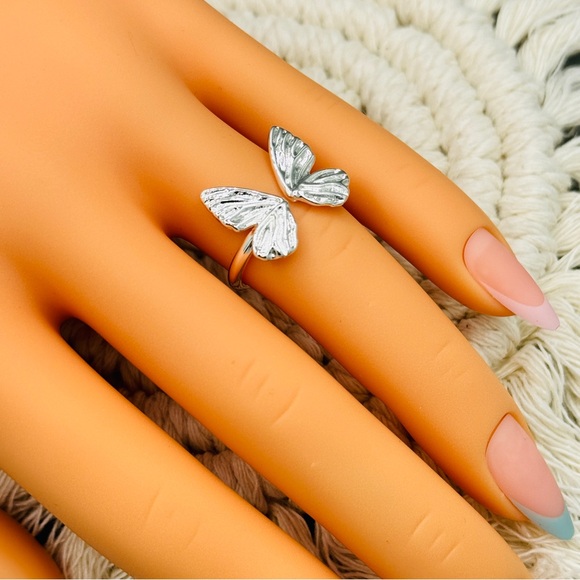 925 Handmade Butterfly Ring - Picture 4 of 7